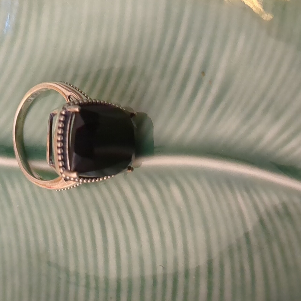Onyx Stone Ring - Picture 3 of 3